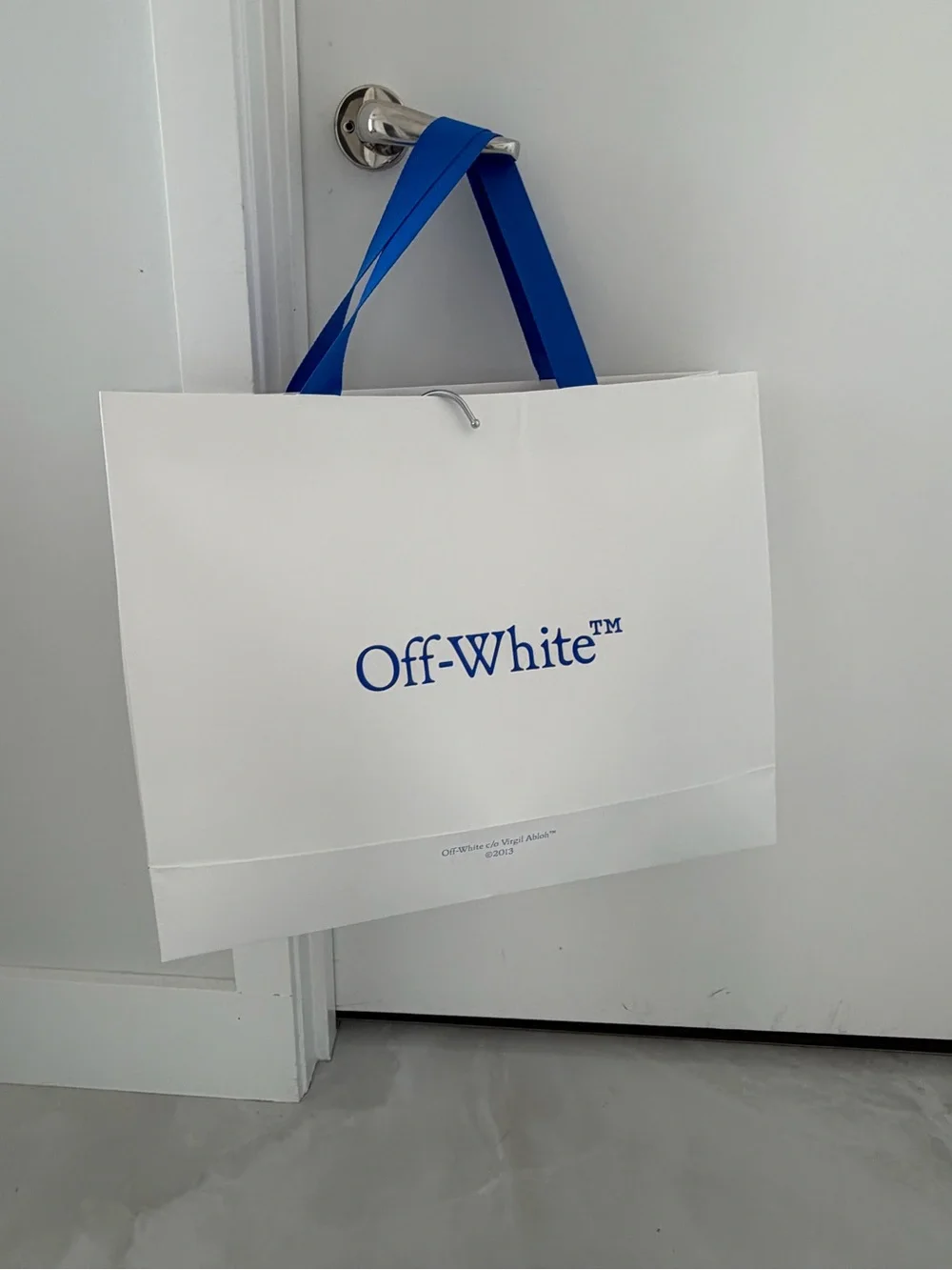 Newest Rare Off-White Garment Bag Shopping Bag & Receipt Holder